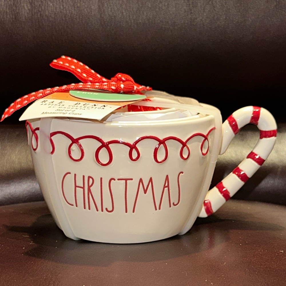 NWT Rae Dunn Merry Christmas Measuring Cups